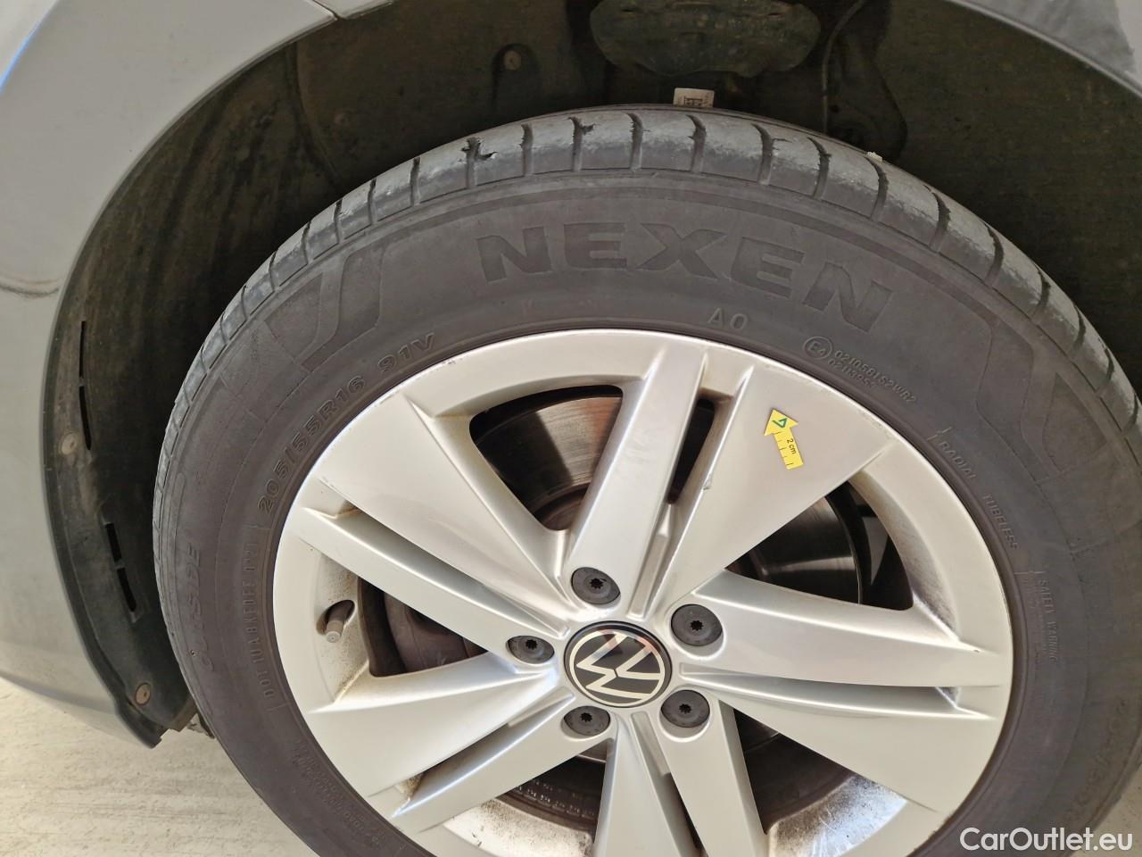  Volkswagen  Golf  2.0 TDI 116HP DSG Life Variant #6