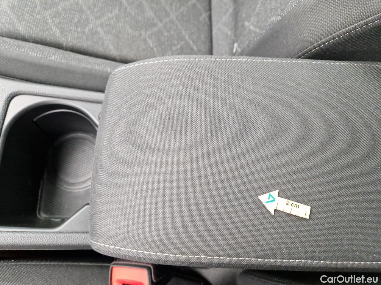  Volkswagen  Golf  2.0 TDI 116HP DSG Life Variant #23
