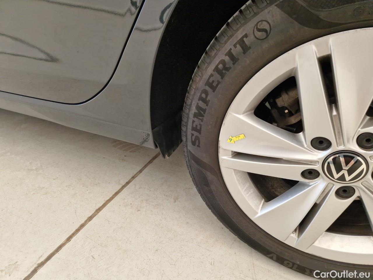  Volkswagen  Golf  2.0 TDI 116HP DSG Life Variant #17