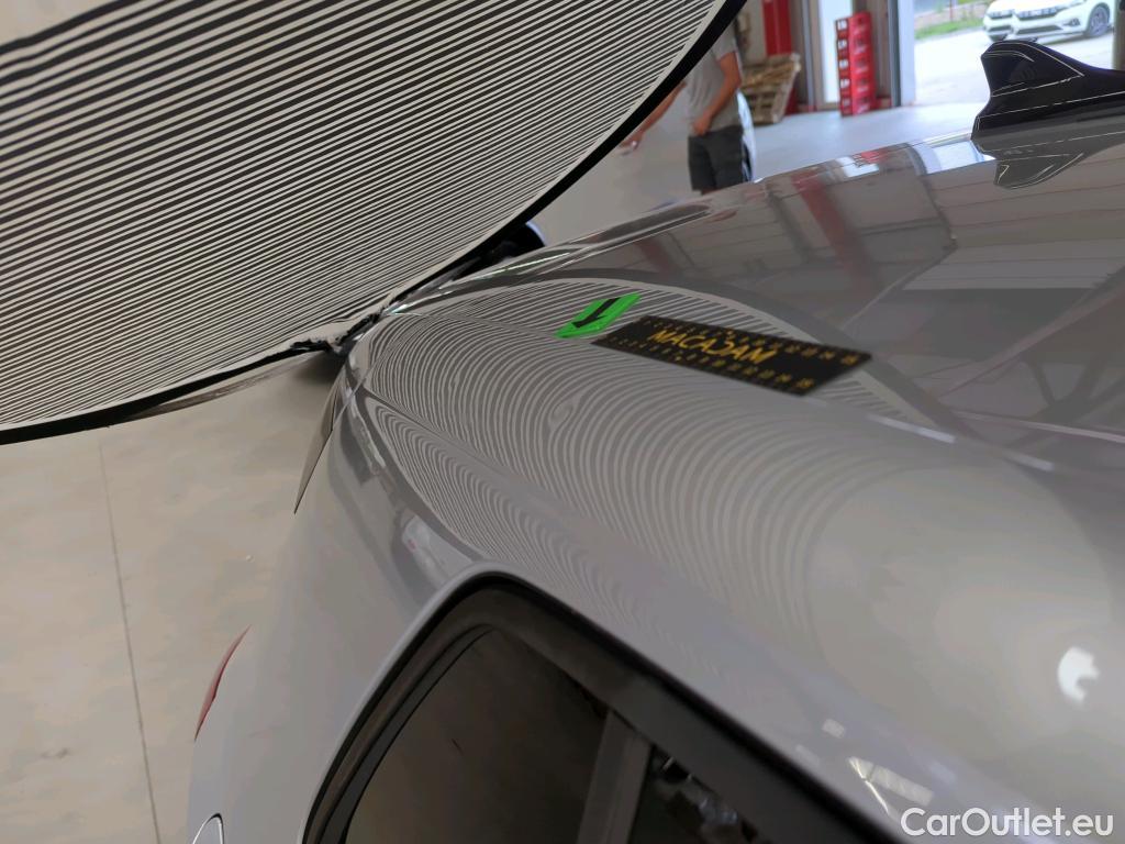  Volkswagen  Golf  Life 1.0 TSI #30