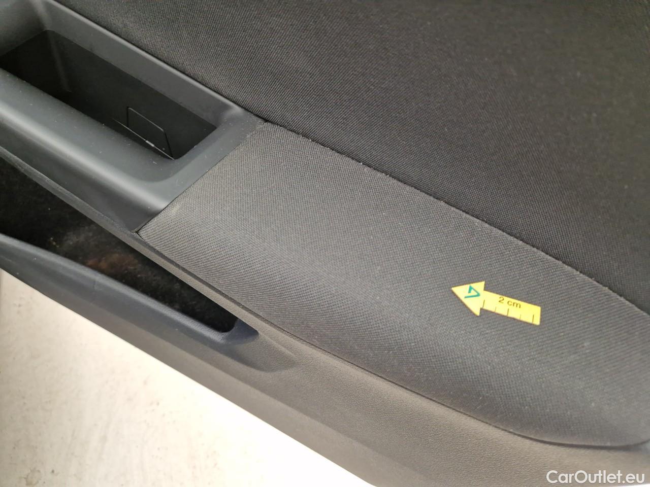  Volkswagen  Golf  2.0 TDI 116HP DSG Life Variant #62