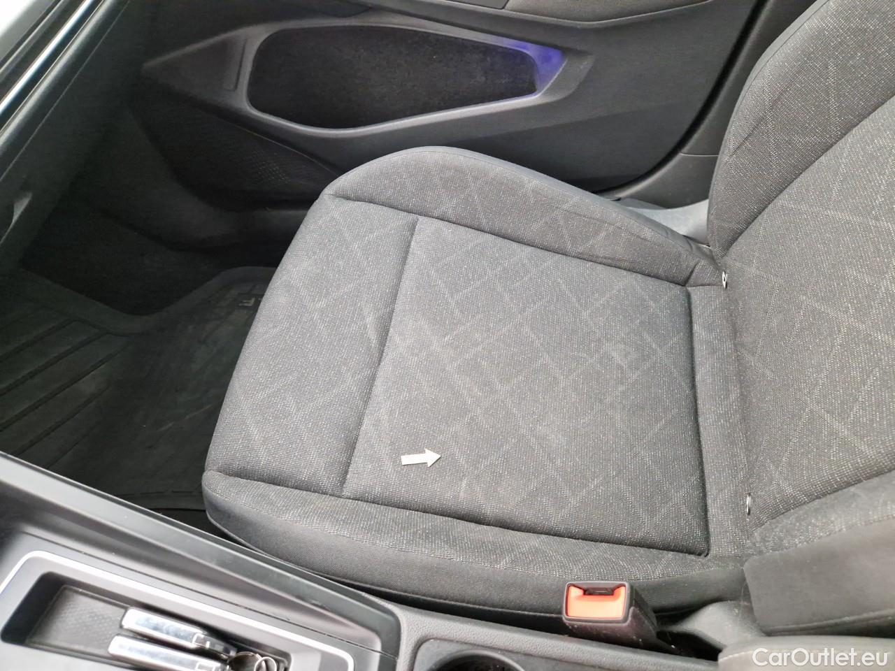  Volkswagen  Golf  2.0 TDI 116HP DSG Life Variant #30