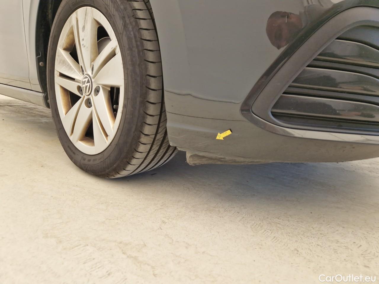  Volkswagen  Golf  2.0 TDI 116HP DSG Life Variant #1