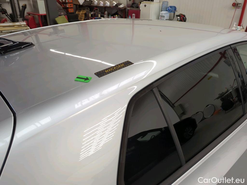  Volkswagen  Golf  Life 1.0 TSI #29
