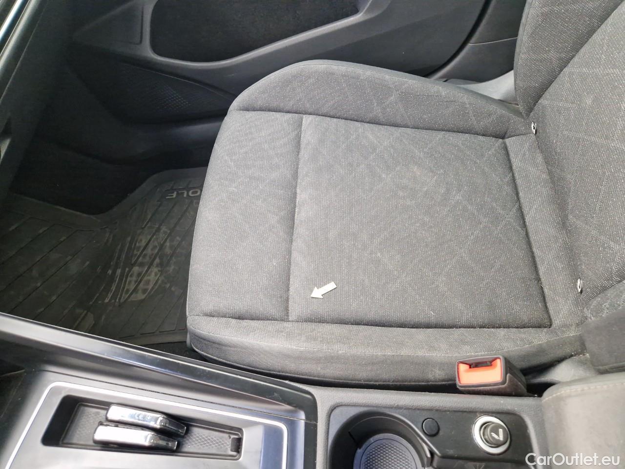  Volkswagen  Golf  2.0 TDI 116HP DSG Life Variant #50