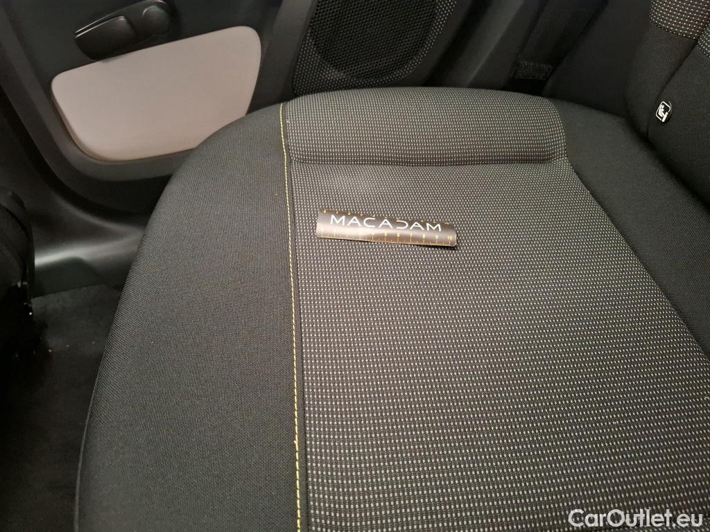  Citroen  C3  Max 1.2 PureTech 80CV BVM5 6E #4