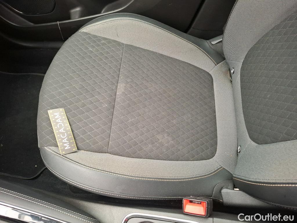  Opel   Grandland X Grandland X Elegance Business 1.5 130CV BVA8 E6d #31