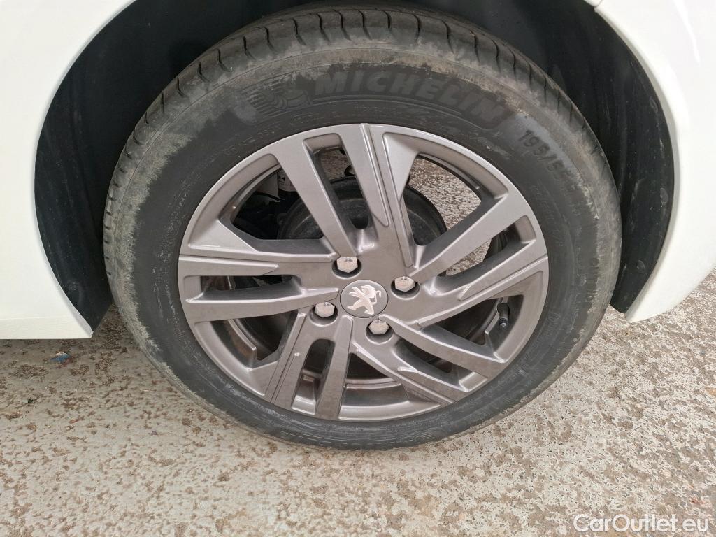  Peugeot  208  Active Pack 1.2 PureTech 100CV BVM6 E6d #3