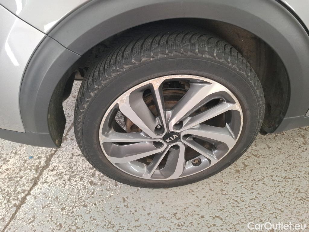  KIA  Niro KIA  5p Berline 1.6 GDI 105 ISG HYBRIDE DESIGN DCT6 #6