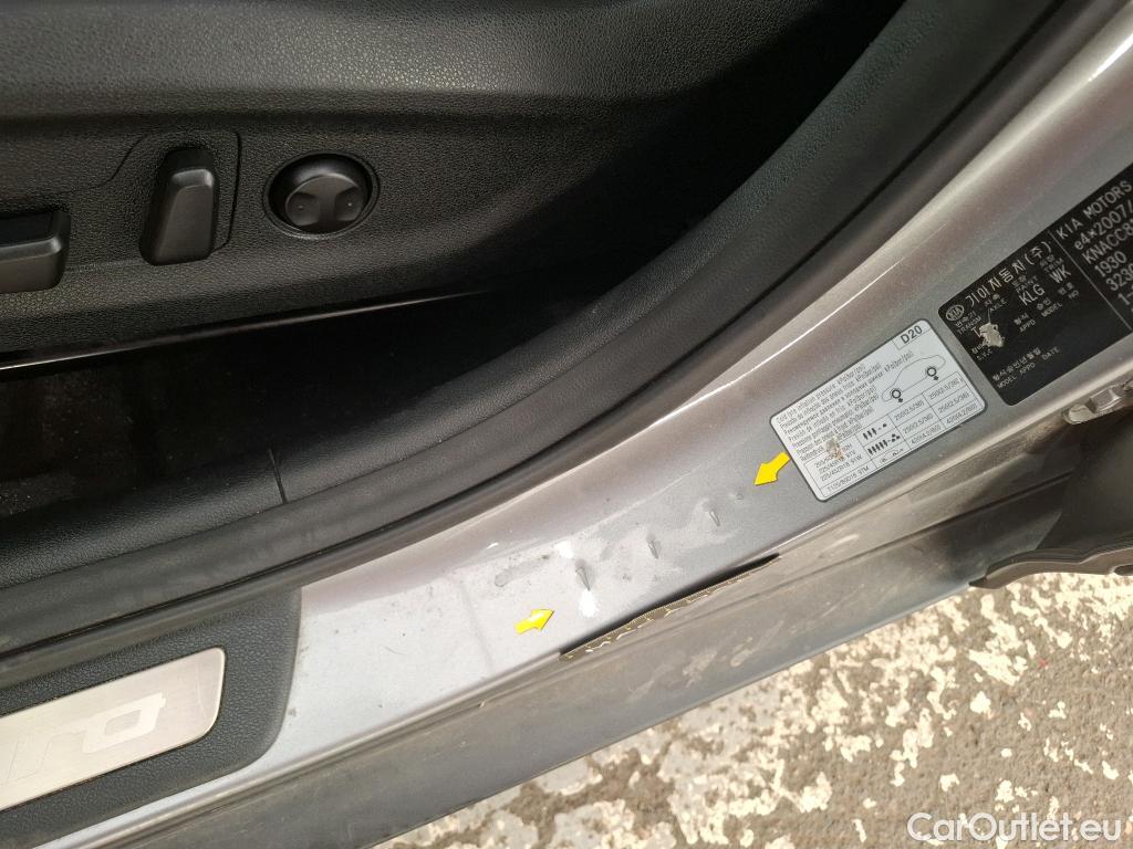  KIA  Niro KIA  5p Berline 1.6 GDI 105 ISG HYBRIDE DESIGN DCT6 #2