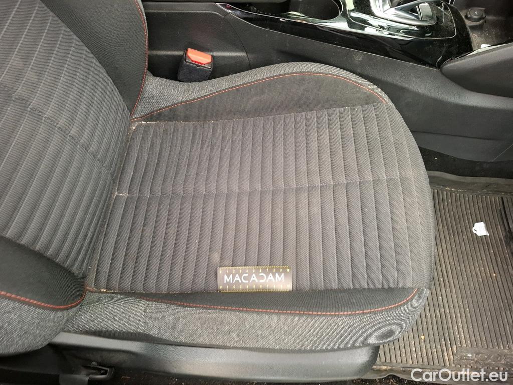 Peugeot  2008  Active Pack 1.2 PureTech 130CV BVA8 E6d #8