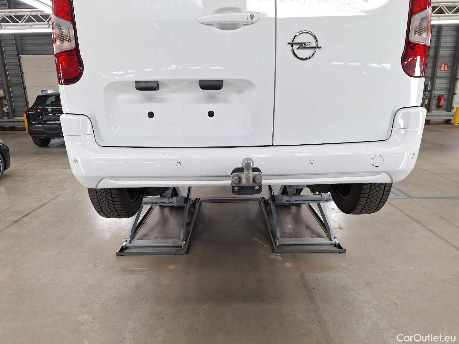  Opel  Combo Opel, _ '18, Opel  1.5 Turbo 96kW 2.3T L1H1 Edition 4d #12