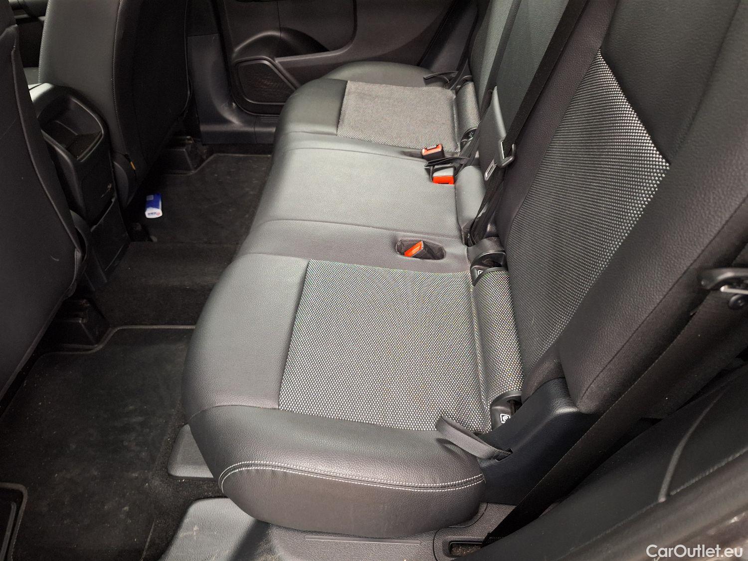  Mercedes  GLB Mercedes,  '19, Mercedes-Benz   180 d Business Solution 5d #20