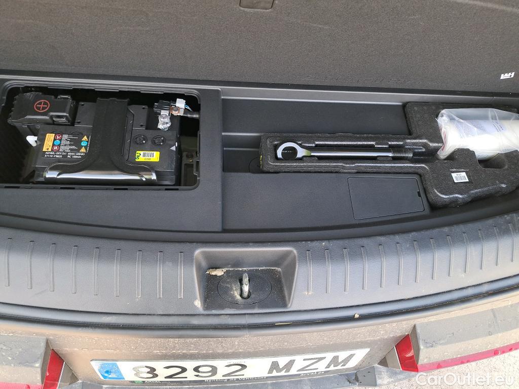  Land Rover  Discovery HYUNDAI Santa Fe / 2024 / 5P / todoterreno PHEV 1.6T 253CV 4X4 AT Style #3