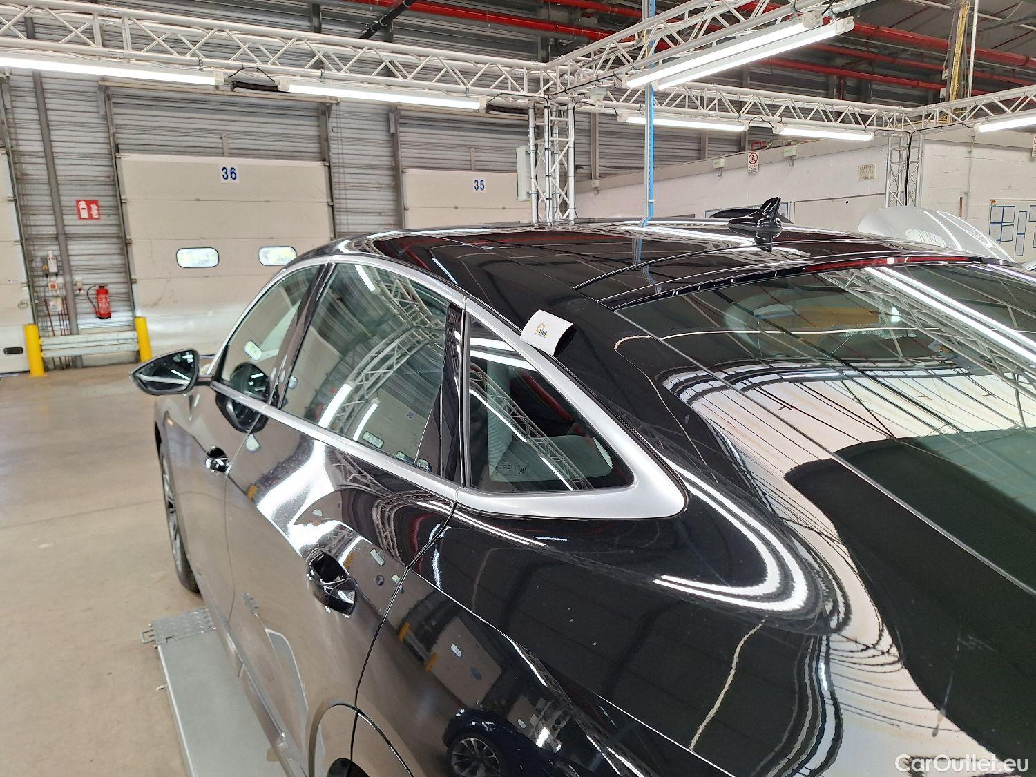  Audi  E-TRON Audi,  SB '19 BEV, Audi  Sportback 50 Quattro S-Line 5d #3