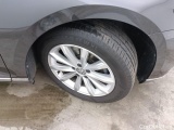  Volkswagen  Passat Volkswagen  1.6 TDI Elegance Business DSG 4d #21