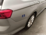  Volkswagen  Passat Volkswagen  Variant 2.0 TDI SCR 110kW DSG7 Elegance Business 5d #24