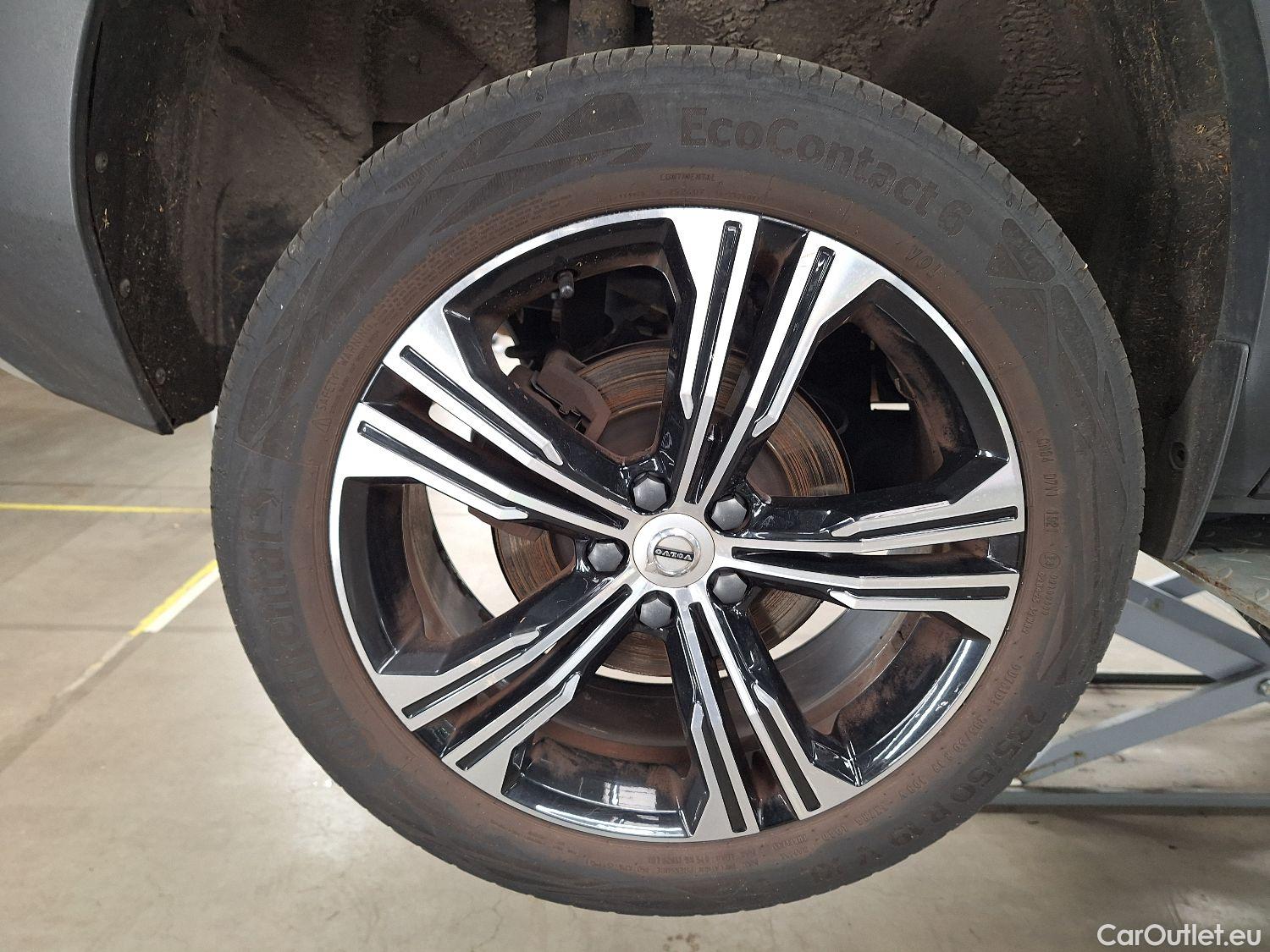  Volvo  XC 40 Volvo, XC40 '17 PHEV, Volvo XC40 T4 Recharge Geartronic Inscription 5d #4