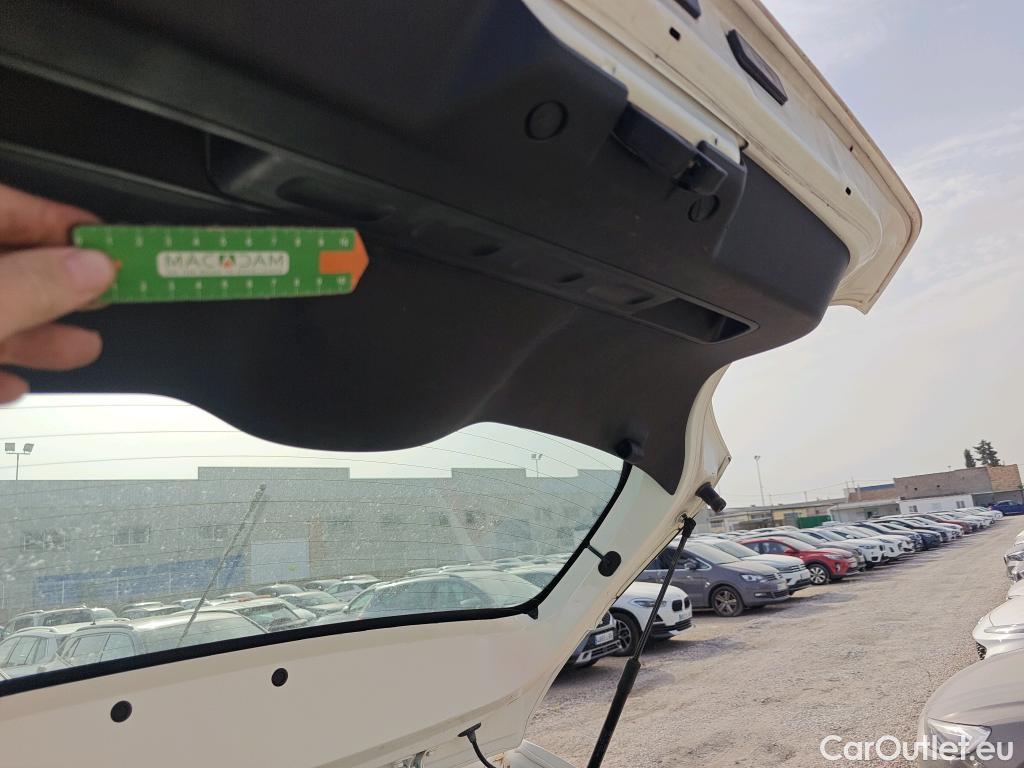  Citroen  C3  Feel 1.5 BlueHDi 100CV MT6 E6d #8