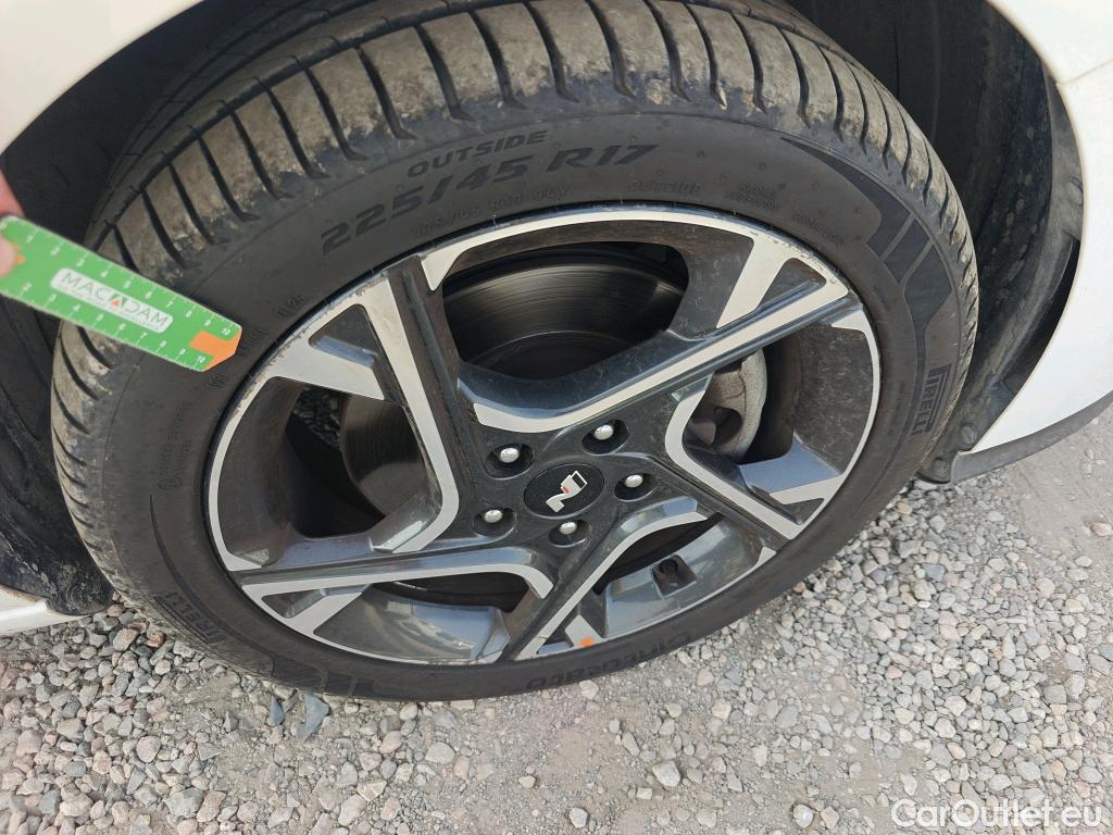  Land Rover  Discovery HYUNDAI i30 / 2020 / 5P / berlina con portón 1.0 TGDI N Line 30 Aniversario #4