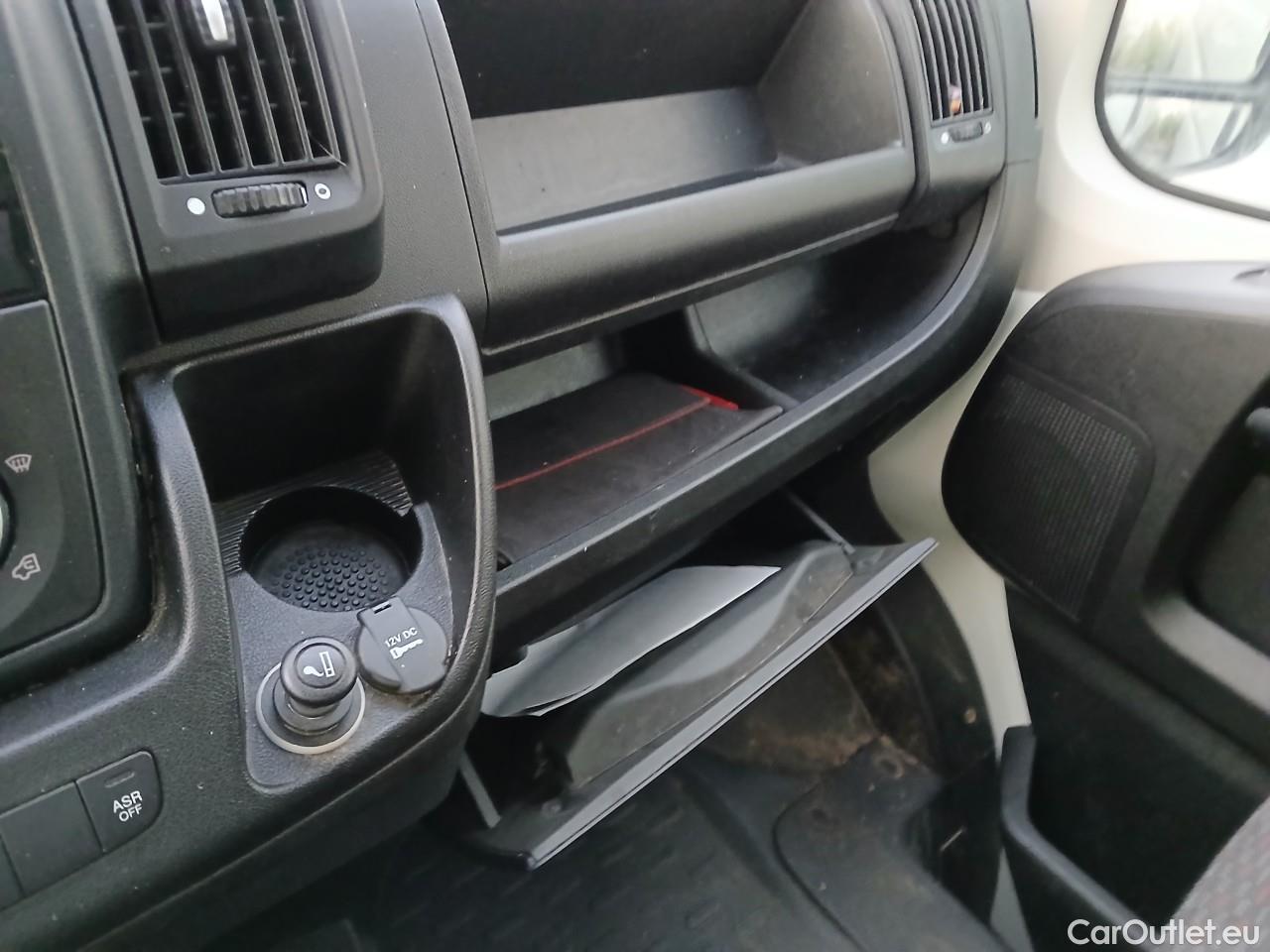  Citroen  Jumper CITROEN  / 2014 / 2P / chasis cabina BlueHDi 10KW (140CV) C.Cab. 35 Heavy L2S #1
