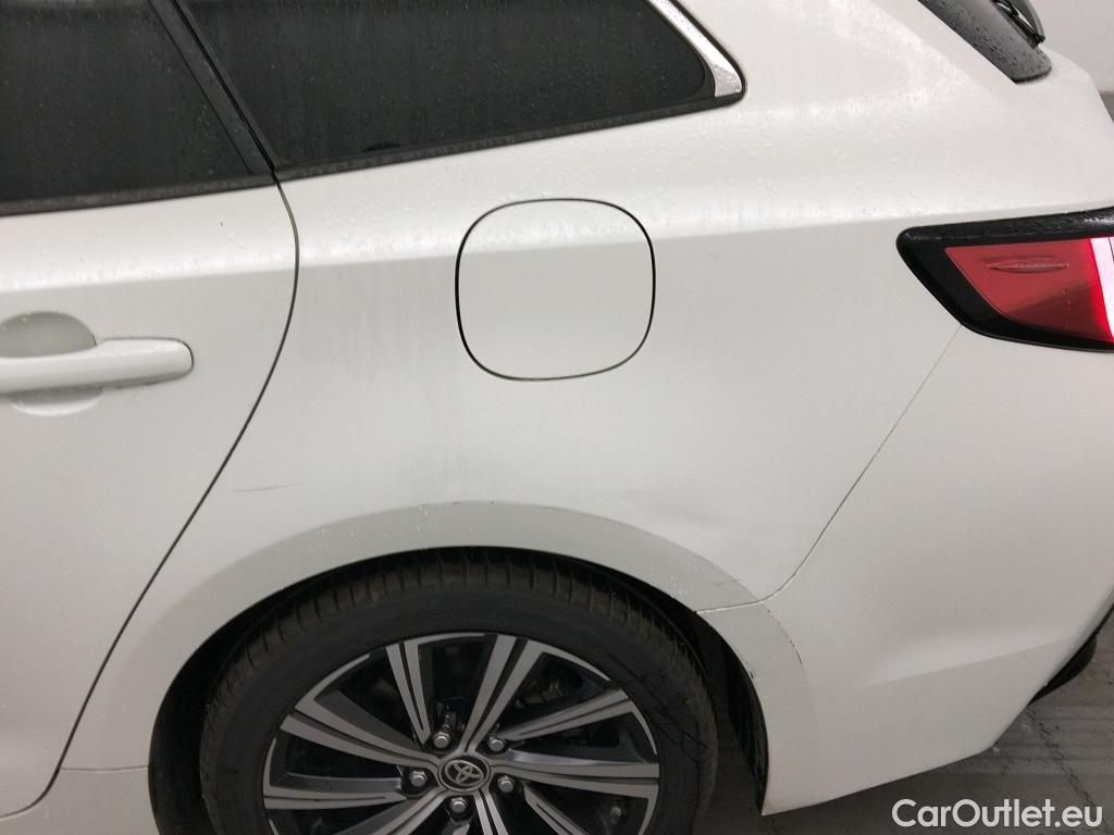  Toyota  Corolla TOYOTA  / 2019 / 5P / familiar 2.0 180H STYLE E-CVT TOURING SPORT #1