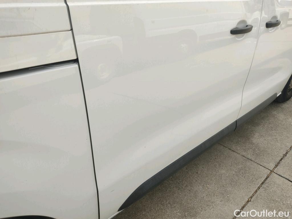  Opel  Vivaro OPEL  / 2019 / 4P / furgón 1.5 Diésel 88kW (120CV) M Std Select #32