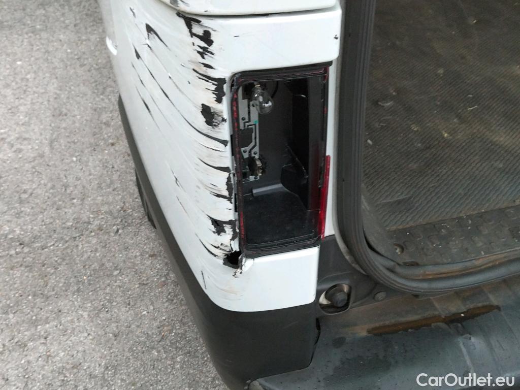 Renault  Trafic RENAULT  / 2014 / 5P / combi Passenger Largo En. dCi 92 kW(125 CV) E6 #27
