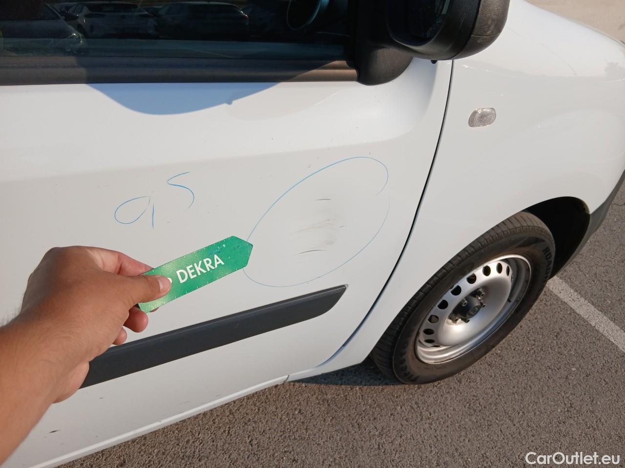  Renault  Kangoo  II Furgón Professional 1.5 dCi 95CV MT6 E6dT #36