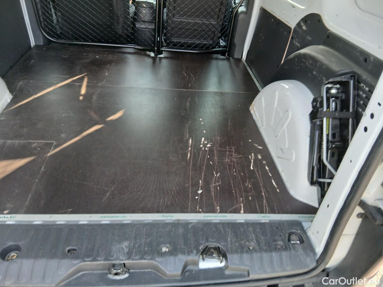  Renault  Kangoo  II Furgón Professional 1.5 dCi 95CV MT6 E6dT #10