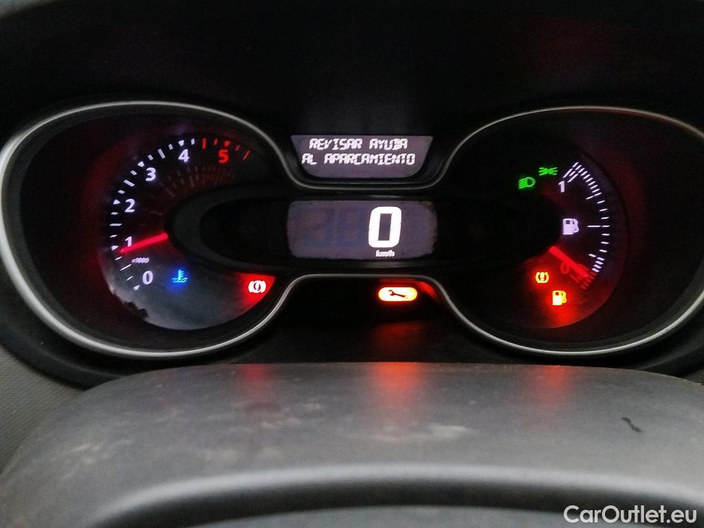  Renault  Trafic RENAULT  / 2014 / 5P / combi Passenger Largo En. dCi 92 kW(125 CV) E6 #42