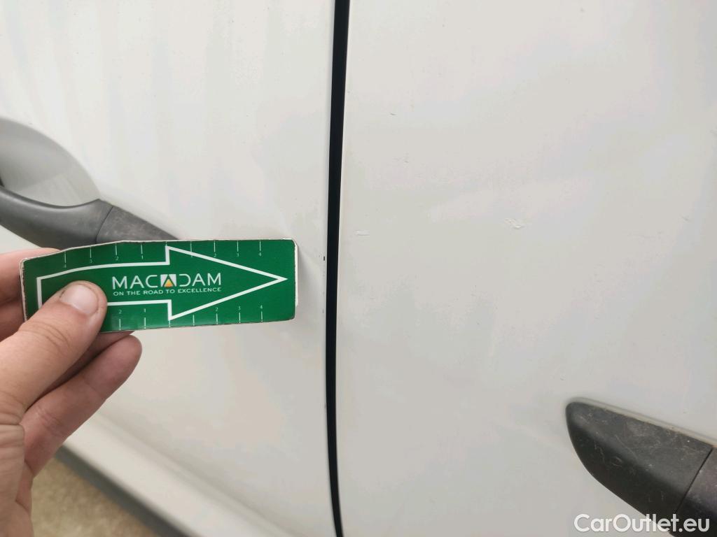  Opel  Vivaro OPEL  / 2019 / 4P / furgón 1.5 Diésel 88kW (120CV) M Std Select #28