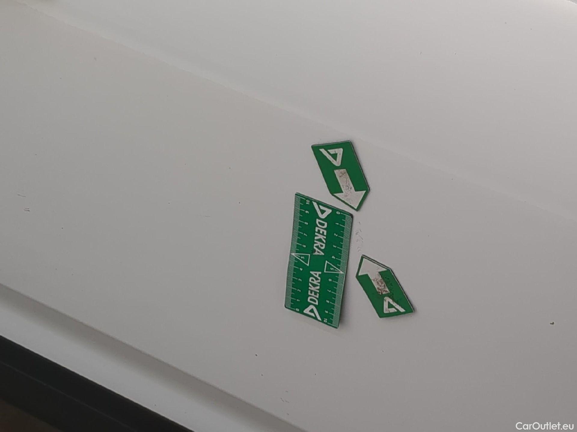  Citroen  C4 Cactus  Feel Nav Société 1.5 BlueHDi 100CV BVM6 E6dT #30