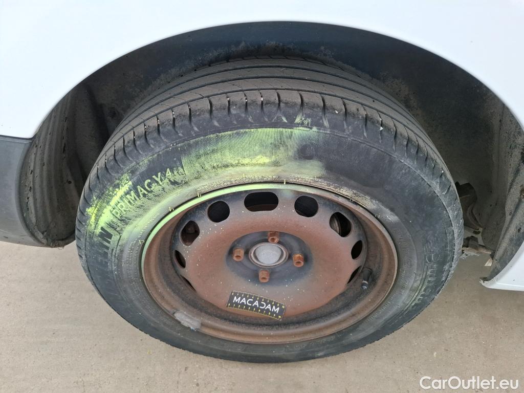  Citroen  Berlingo  Fourgon Confort L1 (Court) 1.6 100CV BVM5 E6 #38