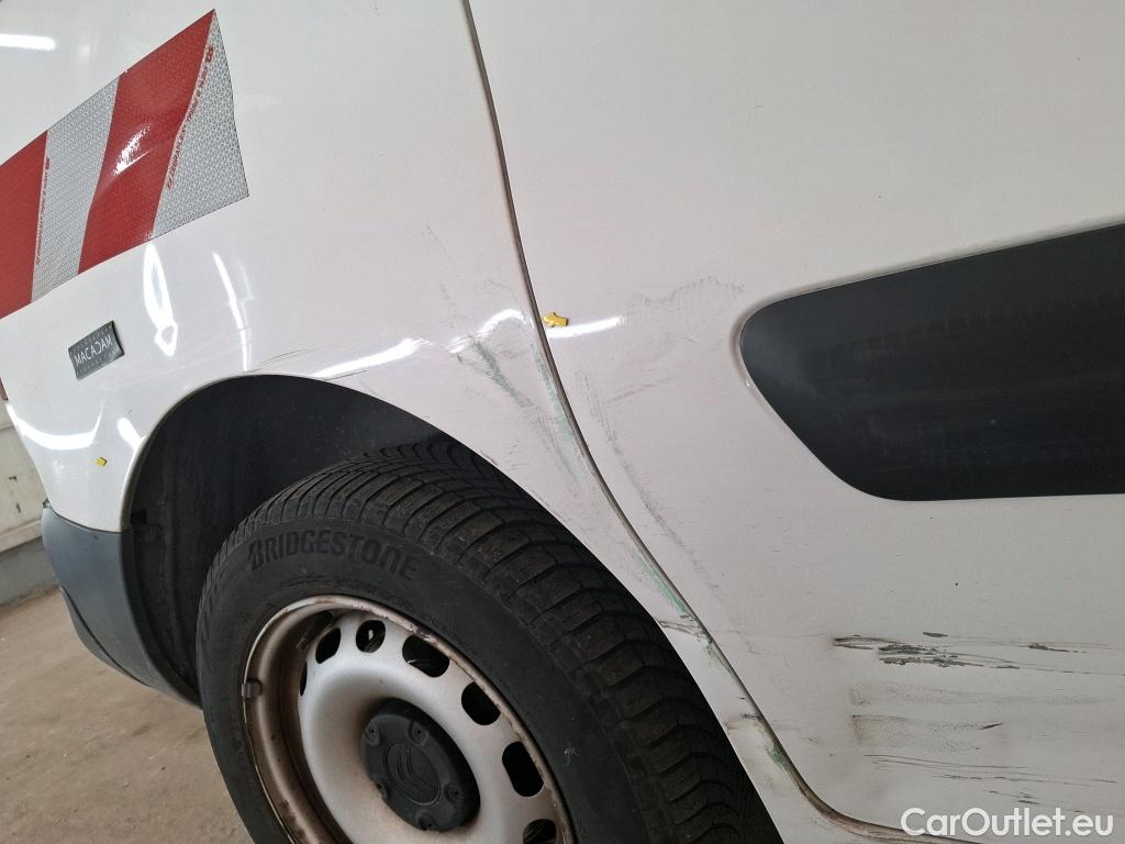  Citroen  Berlingo  Fourgon Club L1 (Court) 1.6 BlueHDi 100CV BVM5 E6 #23
