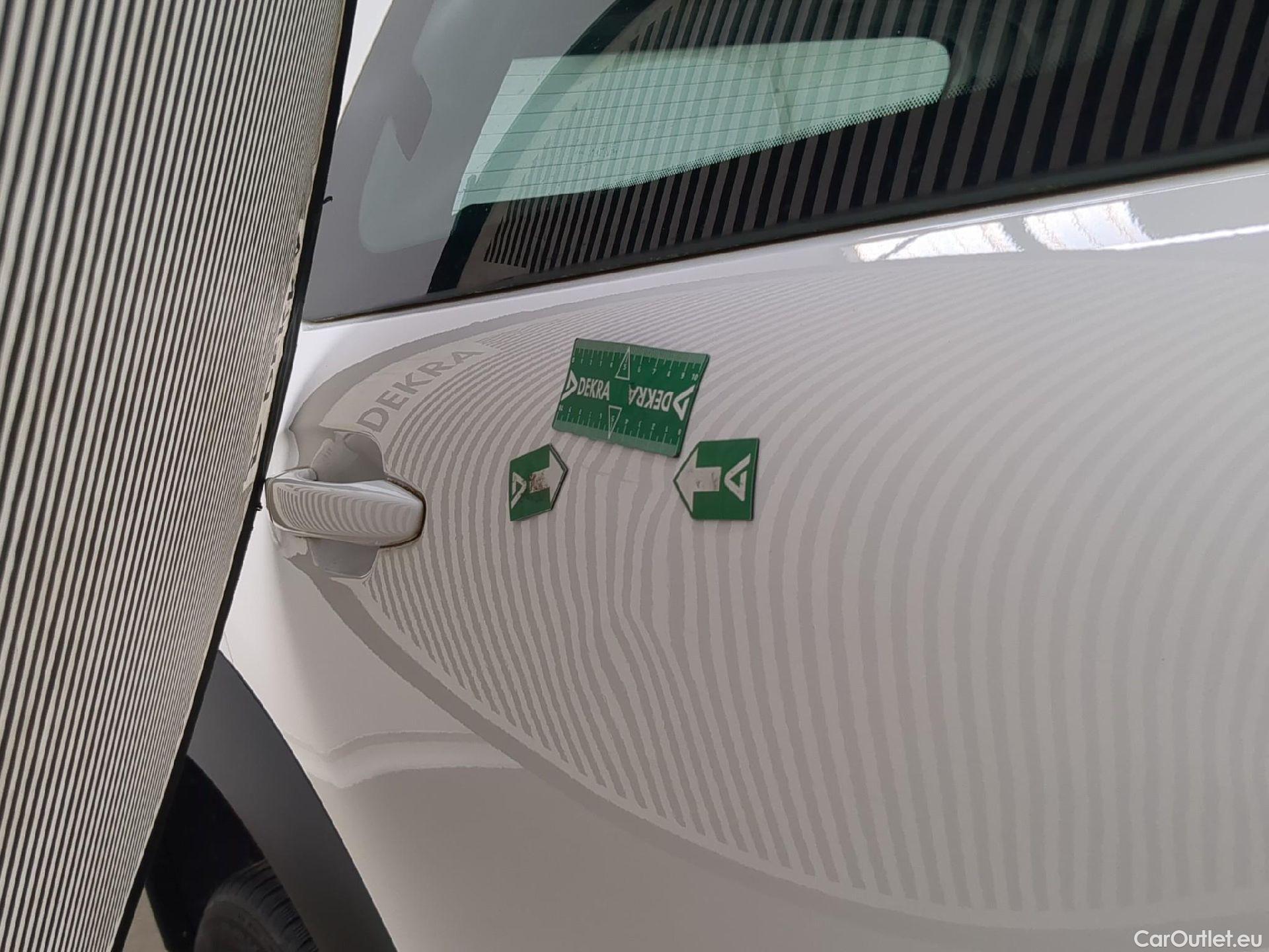  Citroen  C4 Cactus  Feel Nav Société 1.5 BlueHDi 100CV BVM6 E6dT #28