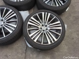  Volvo  XC90  R Design Recharge AWD 2.0 T8 Twin Engine 288KW AT8 7 Sitzer E6d #25