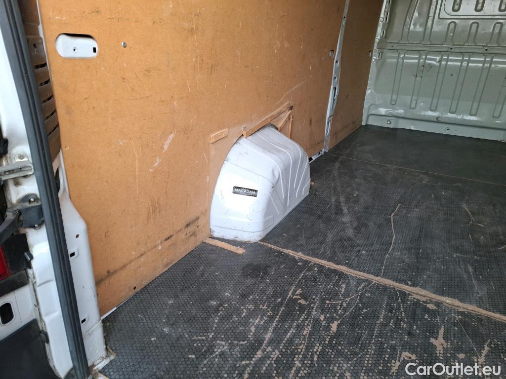  Fiat  Ducato FIAT  VU 4p Fourgon Maxi 3 5 XL H2 2 3 Mjet 130 Pack Pro Nav #23