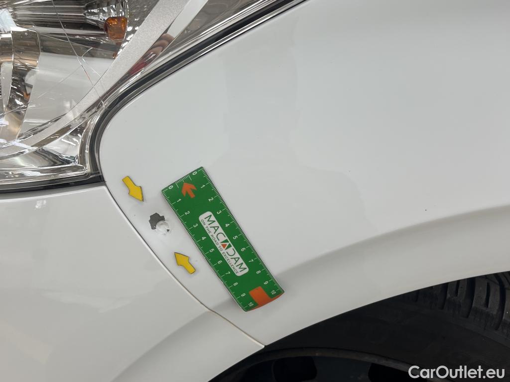  Peugeot  208 PEUGEOT  Affaire / 2015 / 5P / Berline BlueHDi 100 PREMIUM PACK #4