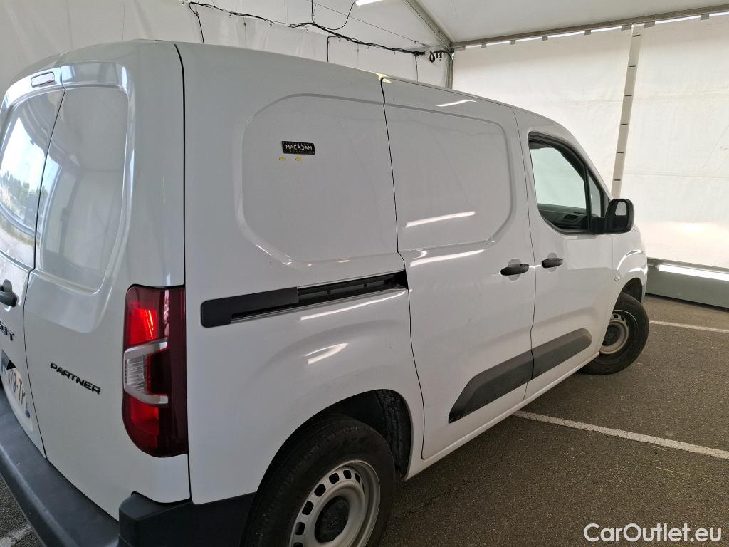  Peugeot  Partner PEUGEOT  / 2023 / 4P / Fourgonnette Taille M 650kg BlueHDi 100 S&S BVM6 #13