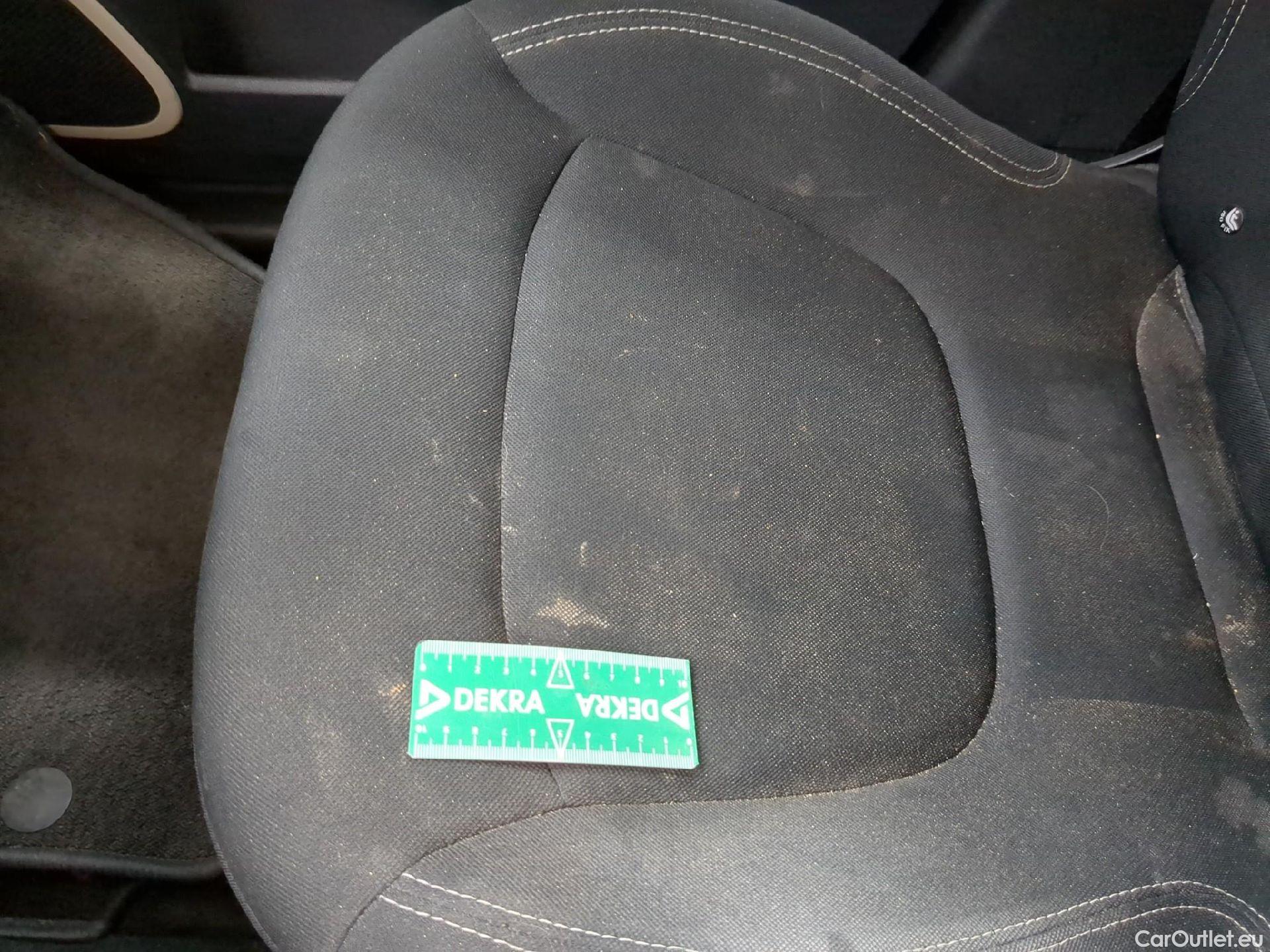  Renault  Captur  Business 0.9 TCe 90CV BVM5 E6 #4