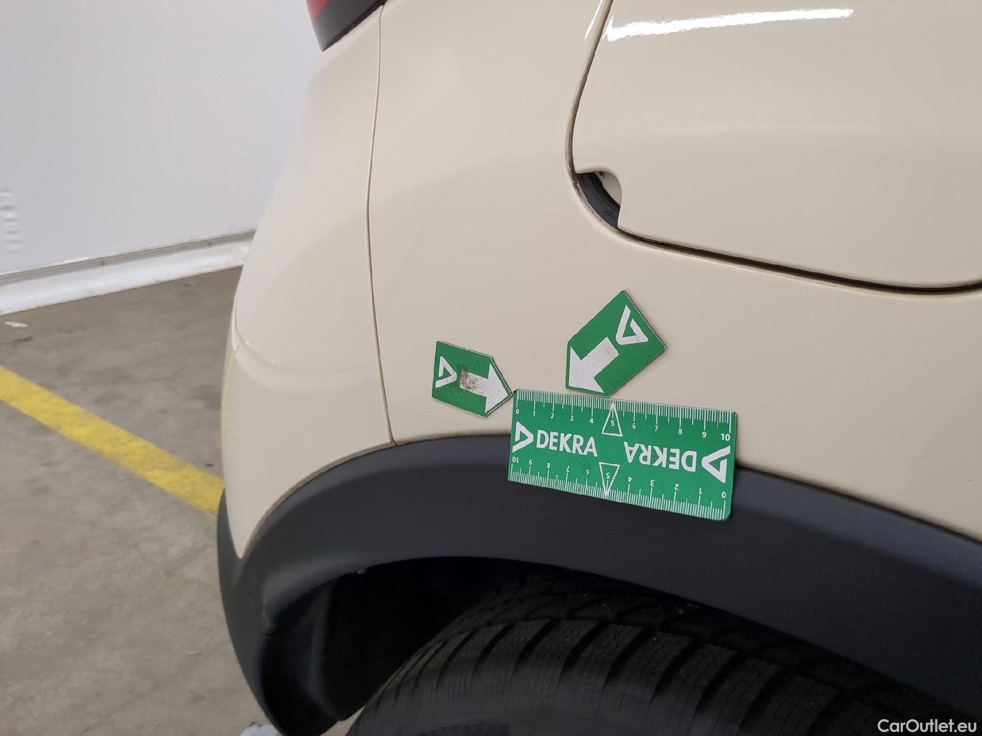  Renault  Captur  Business 0.9 TCe 90CV BVM5 E6 #16