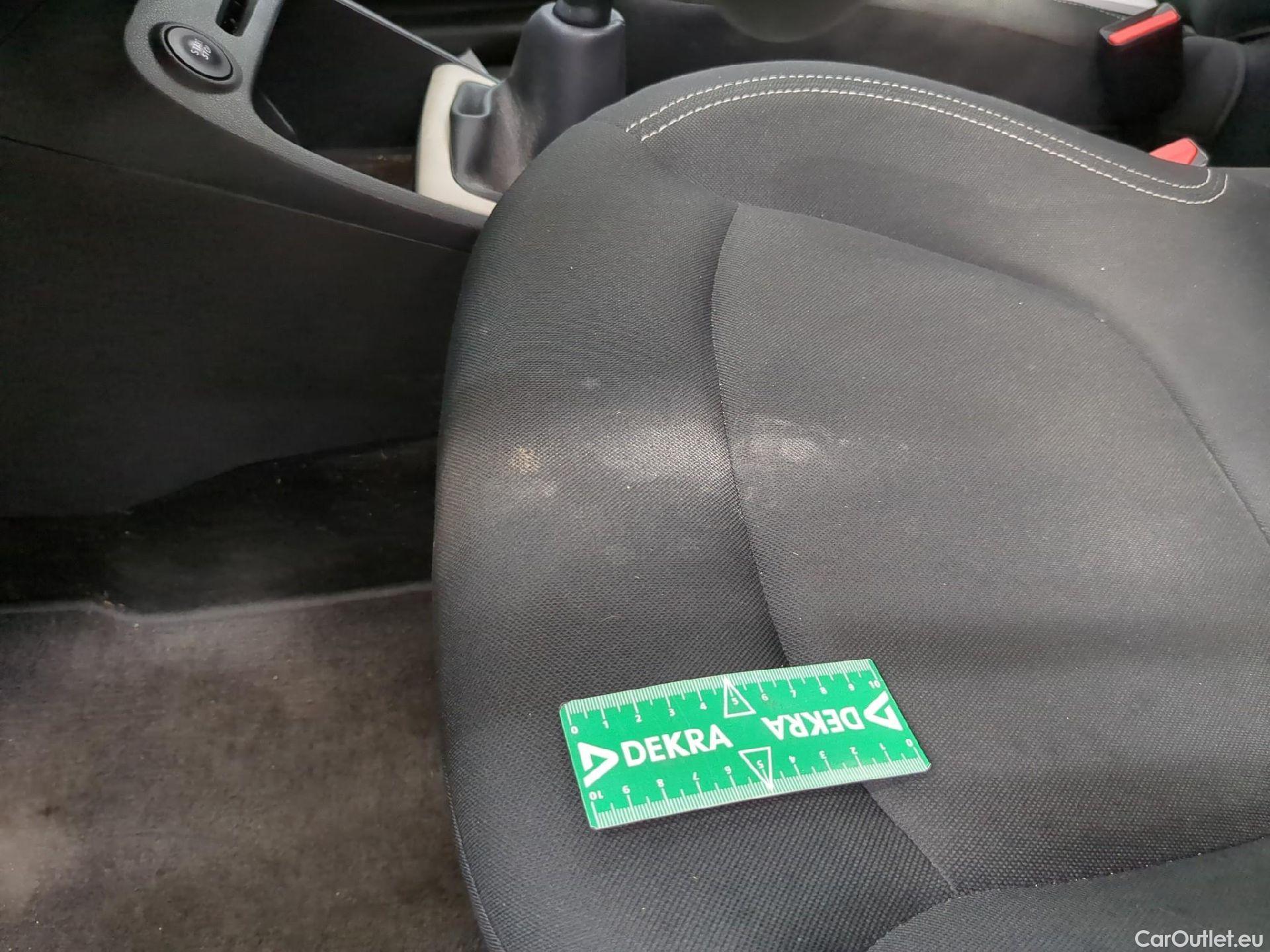  Renault  Captur  Business 0.9 TCe 90CV BVM5 E6 #6