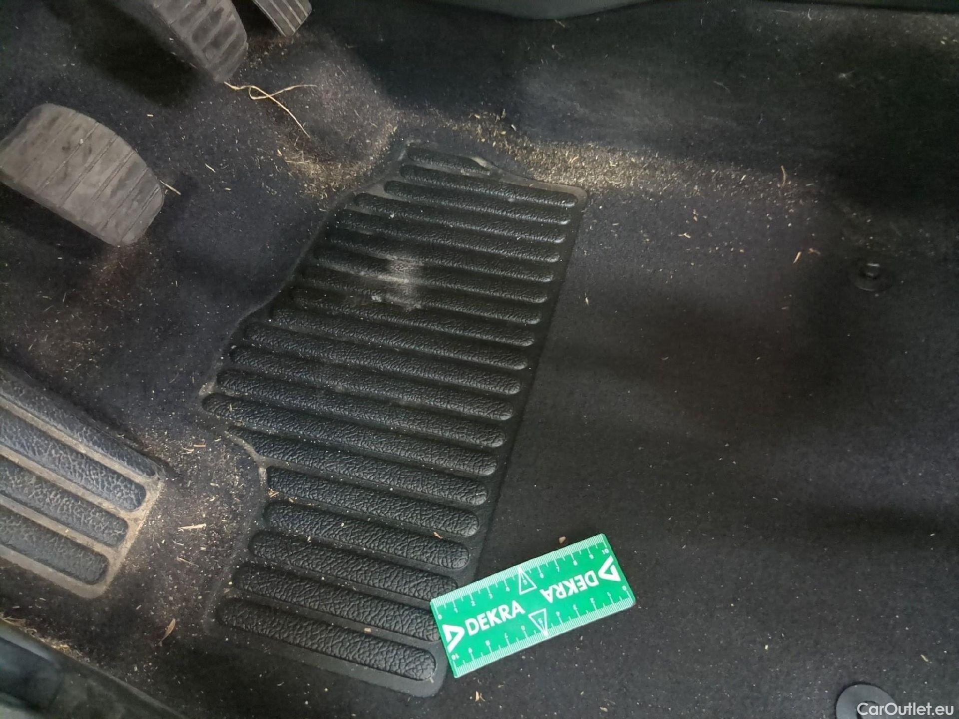  Renault  Captur  Business 0.9 TCe 90CV BVM5 E6 #2