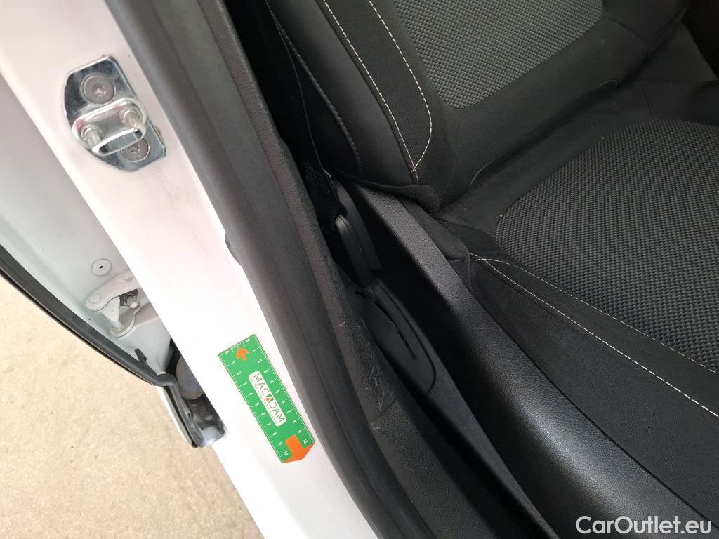  Renault  Megane  IV Berline 5pt. Société Air Nav 1.5 dCi 90CV BVM6 E6 #27