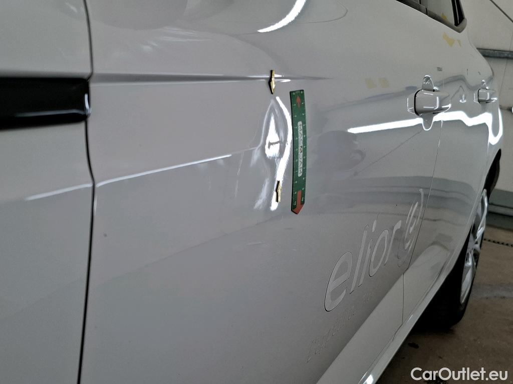  Renault  Megane  IV Berline 5pt. Société Air Nav 1.5 dCi 90CV BVM6 E6 #6