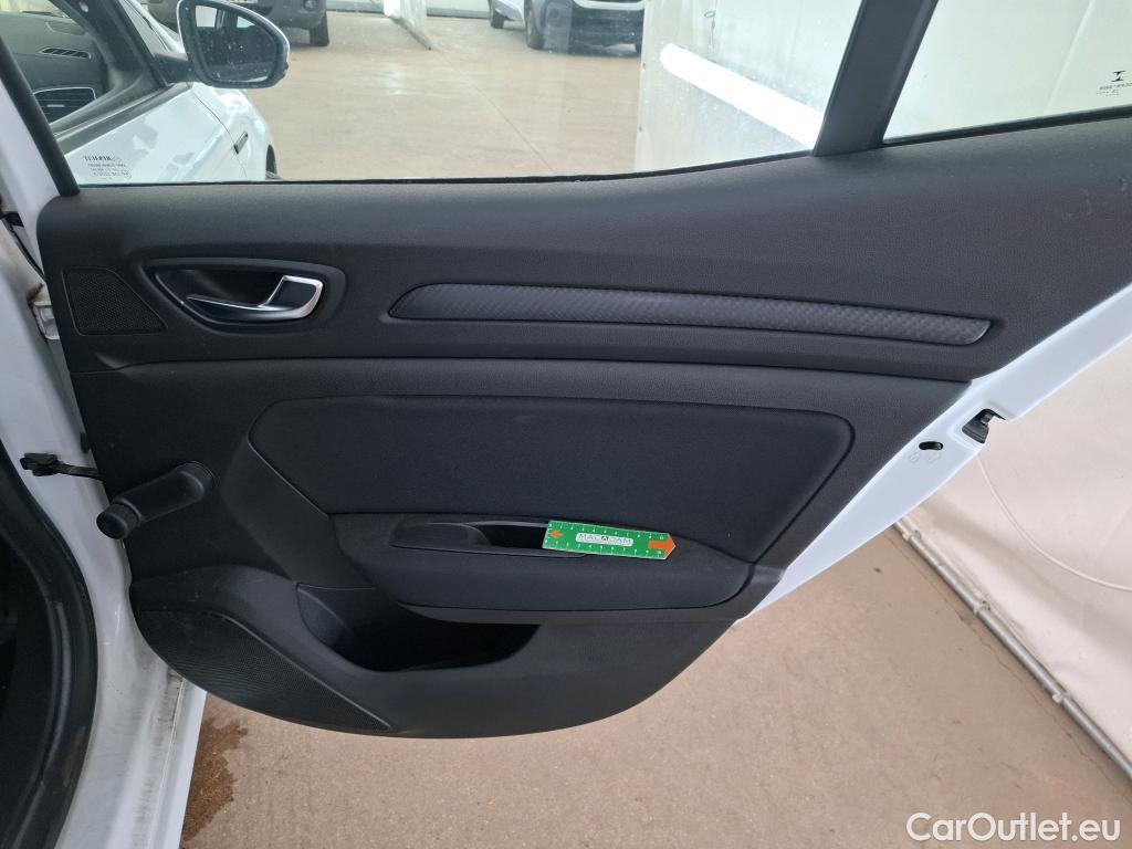  Renault  Megane  IV Berline 5pt. Société Air Nav 1.5 dCi 90CV BVM6 E6 #29