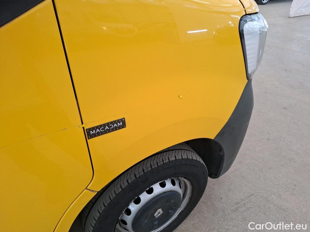  Renault  Master RENAULT  / 2019 / 4P / Fourgon tôlé FG Z.E.Tr CF F3100 L2H2 R75 AI - 19 #47