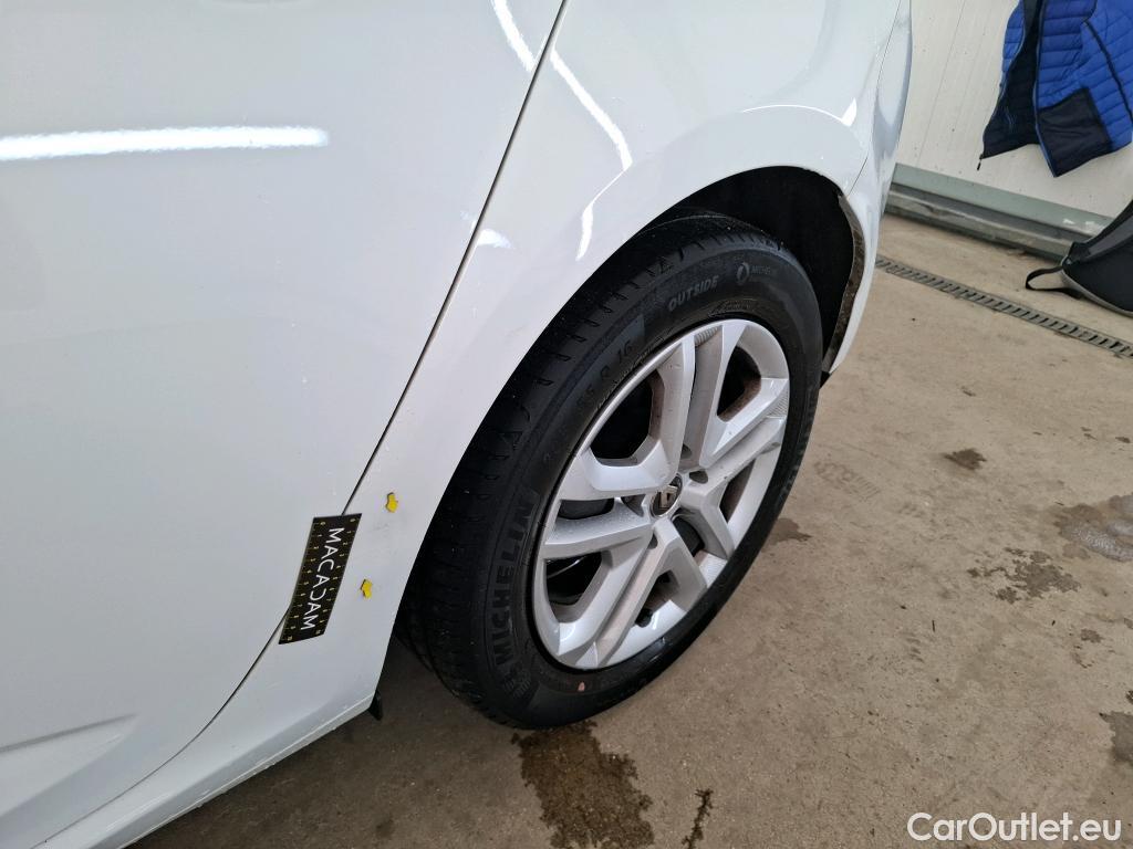  Renault  Megane  IV Berline 5pt. Business 1.3 TCe 115CV BVM6 E6dT #1
