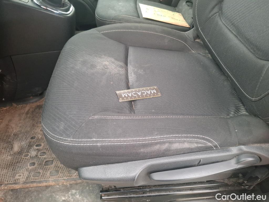  Renault  Trafic  Furgon Grand Confort L1H1 1200 1.6 dCi 120CV BVM6 E6 #83